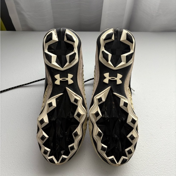 Under Armour Football cleats - Picture 4 of 8